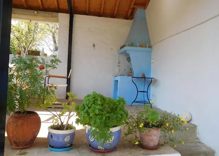 με ησυχία και θέα Apartamento Skopelos Town